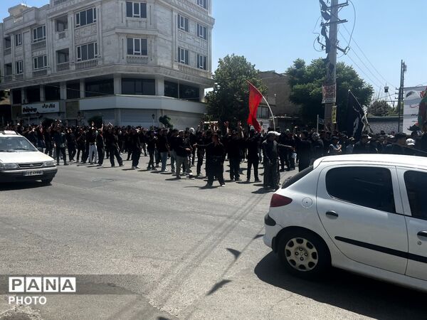 عزاداری پرشور ظهر عاشورا در شهرک ینگی امام