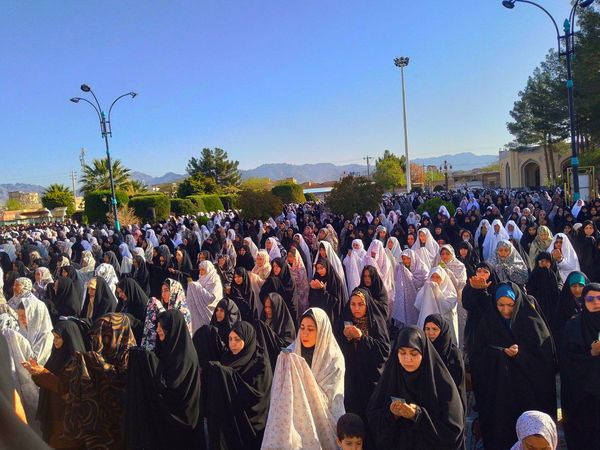 نماز عید فطر ۱۰ هزار نفری در کاشمر 