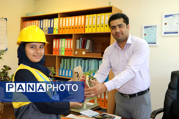 آیین تجلیل از سفیران انرژی برتر نیروگاه سیکل ترکیبی در شهرستان شیروان