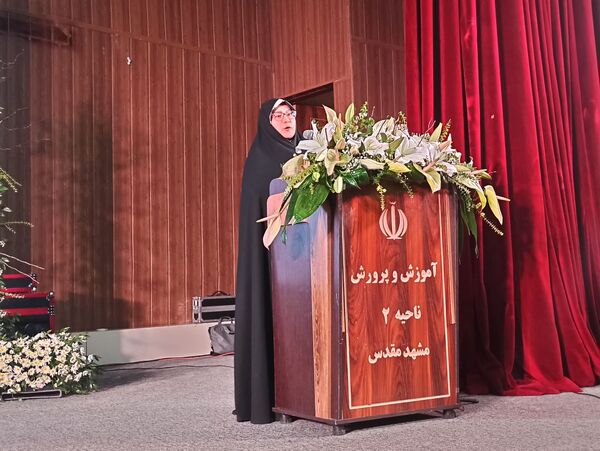 نشست طرح نماد در تالار تربیت ؛ گامی برای تقویت مراقبت اجتماعی دانش‌آموزان 