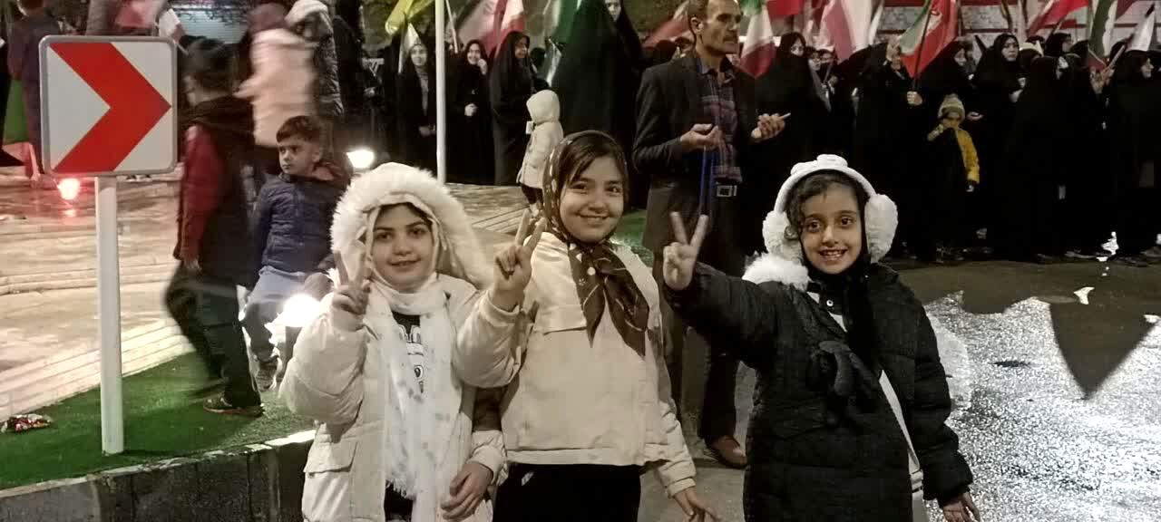 تجلی «قیام لیل» در فامنین؛ ۵۵ شب ایستادگی و بیعت با رهبری در قلب خیابان‌ها
