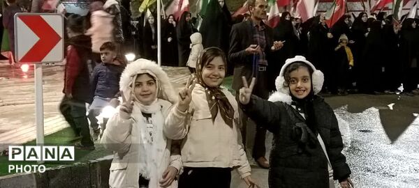 تجلی «قیام لیل» در فامنین؛ ۵۵ شب ایستادگی و بیعت با رهبری در قلب خیابان‌ها