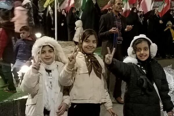 تجلی «قیام لیل» در فامنین؛ ۵۵ شب ایستادگی و بیعت با رهبری در قلب خیابان‌ها