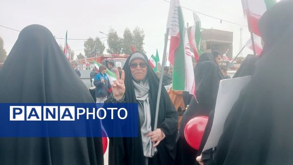 راهپیمایی 22 بهمن در روستای صرم قم