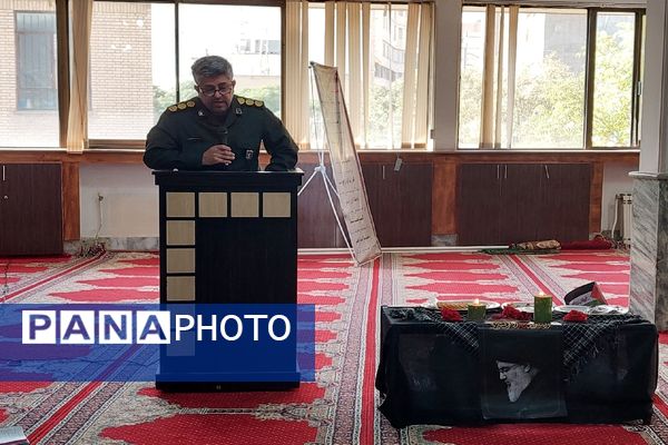 جلسه اعضا شورا و فرماندهان کانون بسیج فرهنگیان شهید مطهری ۲ ناحیه ۲