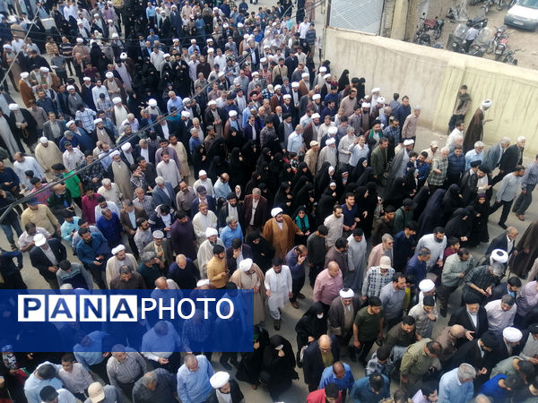 راهپیمایی نمازگزاران جمعه قم در حمایت از عملیات وعده صادق و طرح نور