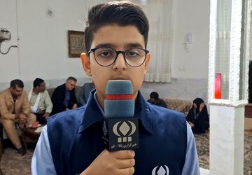 دیدار مسئولان جعفرآباد با خانواده دانش آموز شهید «علی بیک محمدی»
