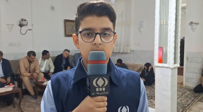 دیدار مسئولان جعفرآباد با خانواده دانش آموز شهید «علی بیک محمدی»