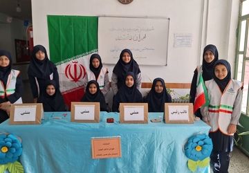  شورای دانش آموزی پرچمدار حل مسئله برای ایران مقتدر