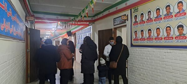 ارائه بیلان کار نوبت اول در دبیرستان شاهد ابوذر غفاری 