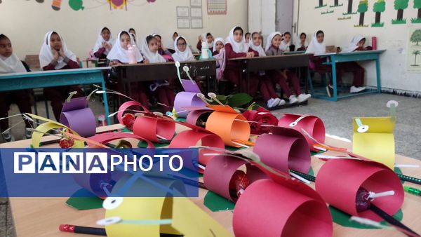 زنگ مهر در مدرسه استقلال نواخته شد