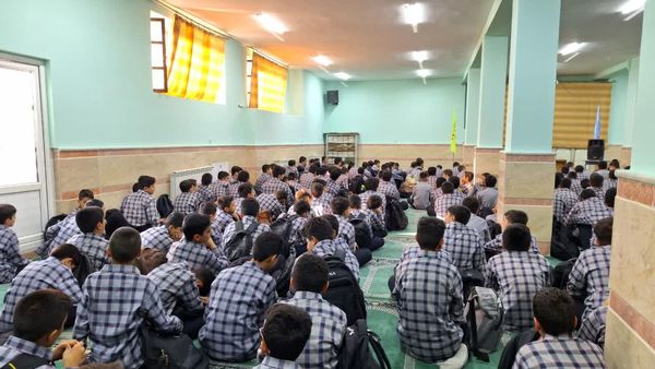 جشن سالروز میلاد امام حسن عسگری(ع) در دبیرستان شادیان