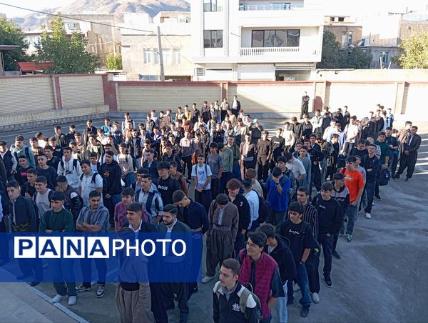 جشن پرشور آغاز سال تحصیلی در مدرسه نمونه دولتی زانست بانه