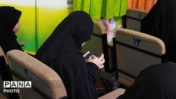 کلاس آموزش تدوین و کولاژ ویژه دانش آموز خبرنگاران پانای نیشابور 