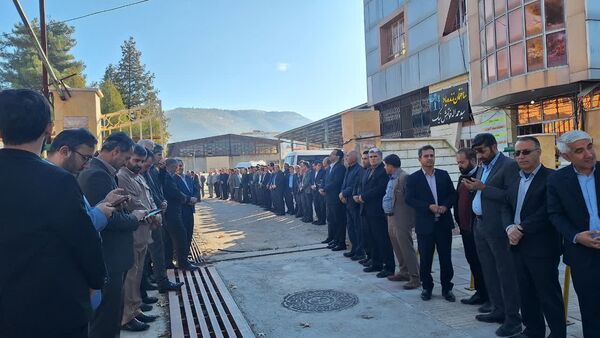 وداع با پیکر مرحوم فریدون داوری در آموزش وپرورش کهگیلیویه و بویراحمد