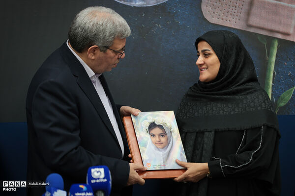 همایش «بهزیستی کنار مردم و تجلیل از فعالان جنگ تحمیلی سوم»