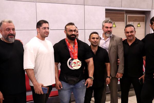 استقبال از بهروز تابانی قهرمان مسابقات فلکس ویکند جهان