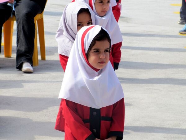 زنگ شکوفه‌ها در شهرستان عباس‌آباد به صدا درآمد