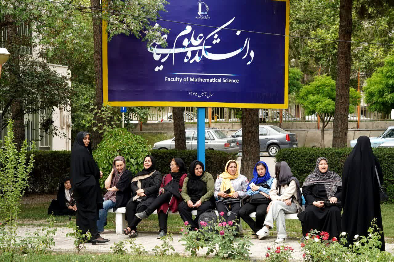 غوغای دانشگاه فردوسی مشهد در روز کنکور ۱۴۰۴