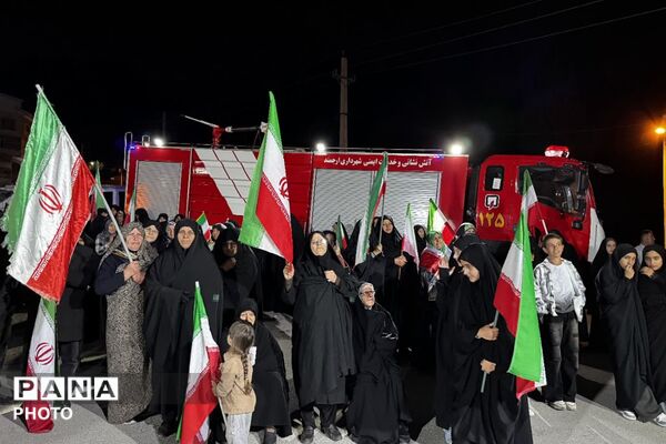 تجدید بیعت پرشور مردم فیروزکوه با رهبری معظم انقلاب