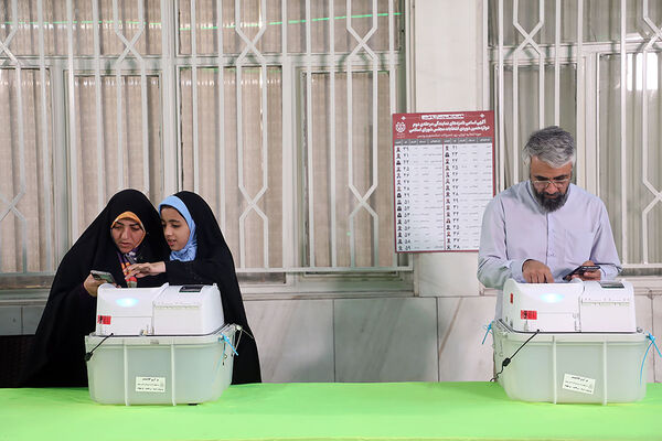 مرحله دوم انتخابات مجلس دوازدهم شورای اسلامی در مسجدالنبی میدان نبوت