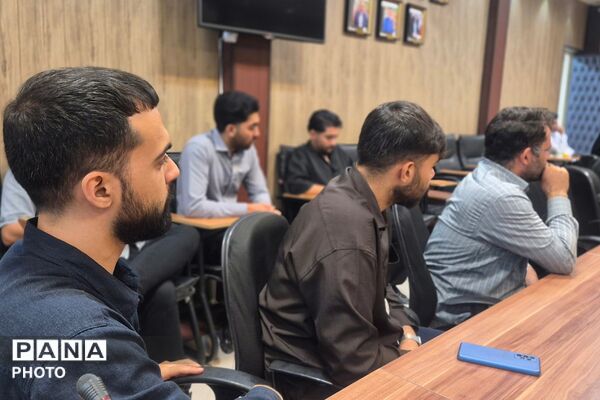 هفته بهداشت روان در بهارستان‌دو؛ از هم‌اندیشی مشاوران تا آموزش پیشگیری از خودکشی