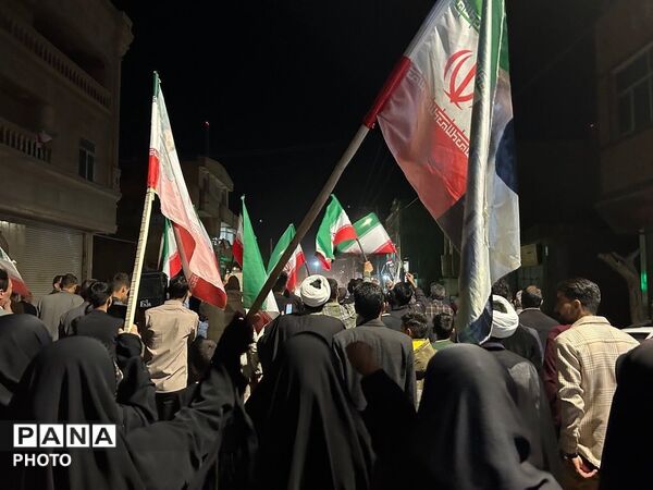 در خیابان ریشه دوانده‌ایم