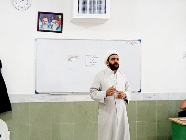 انتخابات همیار مشاور دبیرستان میثاق 