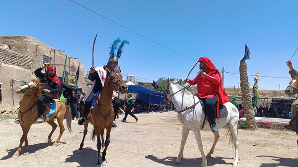 تعزیه‌خوانی روز عاشورا در روستای سلطان میدان خراسان رضوی