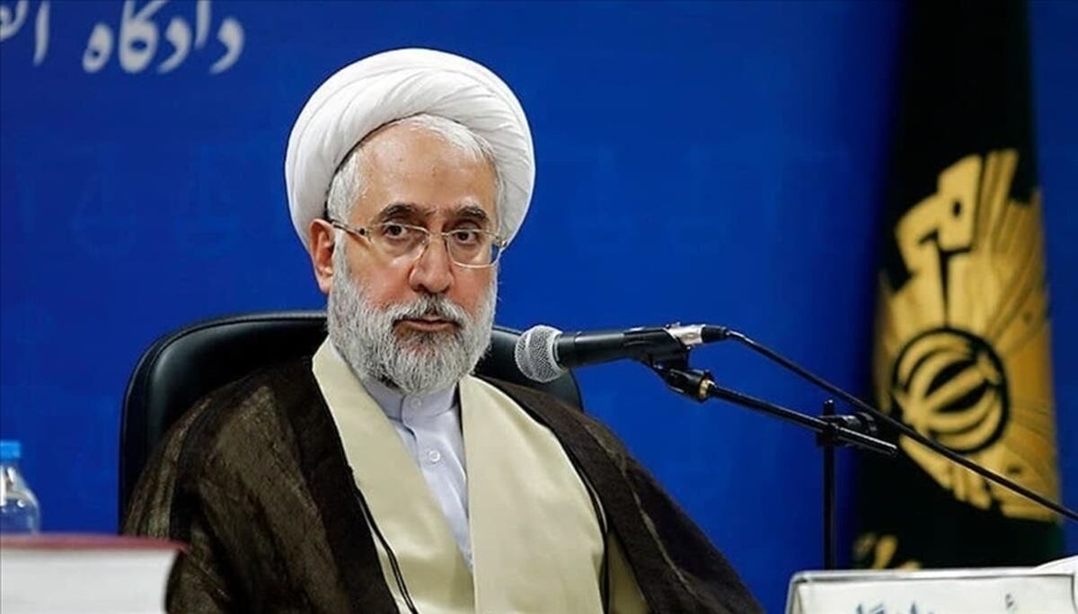 برخورد قاطع با مقامات و مسئولانی که اموالی را به‌صورت نامشروع به‌دست آورده‌اند