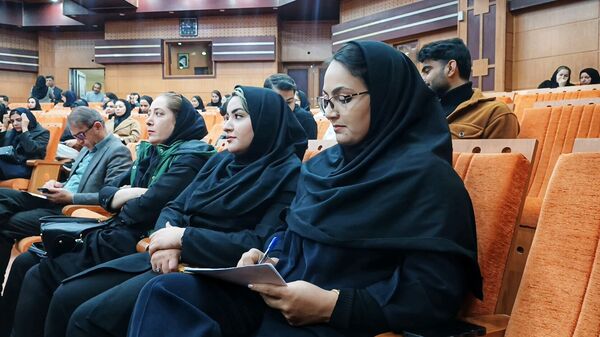 نشست بررسی ابعاد خودکشی و راهکارهای کاهش آن در کهگیلویه‌وبویراحمد