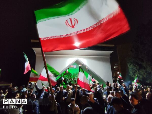 تجمع مردمی شهر صباشهر برای بیعت با رهبری 