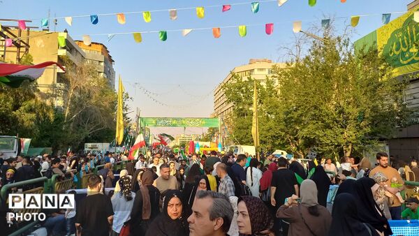 مهمونی ده کیلومتری غدیر در تهران؛ حماسه‌ای در امتداد بعثت و بیعتی دوباره با ولایت