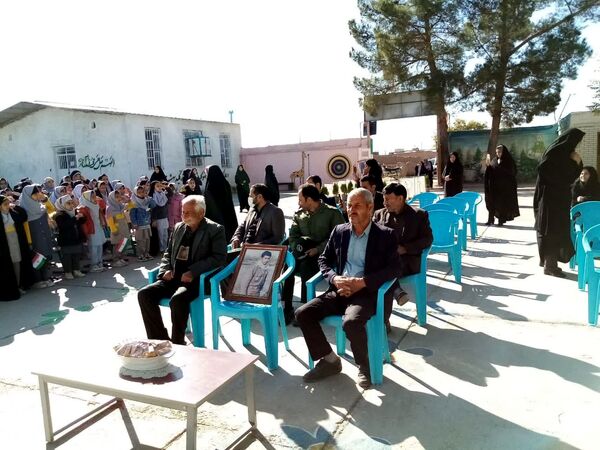 مراسم یادمان شهدای شهرستان خلیل‌آباد در مدارس