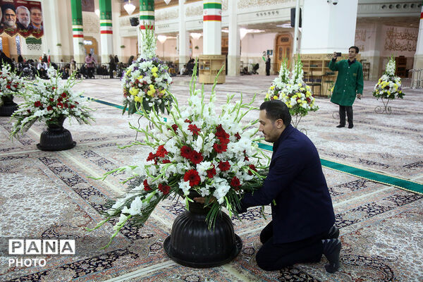 جشن آغاز دهه کرامت در حرم حضرت معصومه(س)