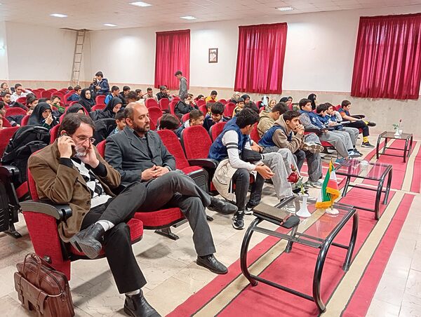 برگزاری جلسه آموزشی دانش‌آموز خبرنگاران پانا در منطقه پردیس