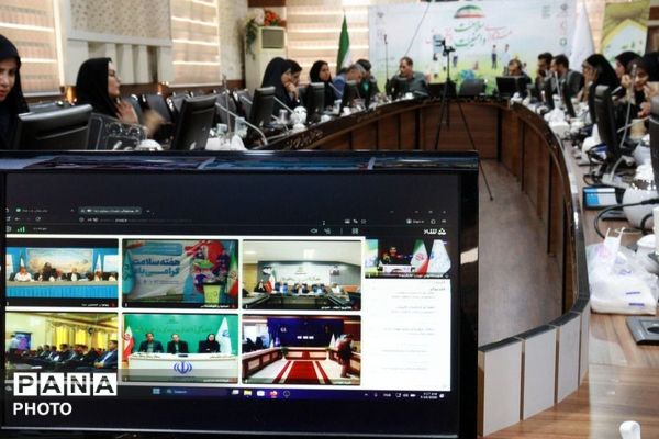 نشست برخط هفته سلامت با تأکید بر ارتقای سلامت دانش‌آموزان