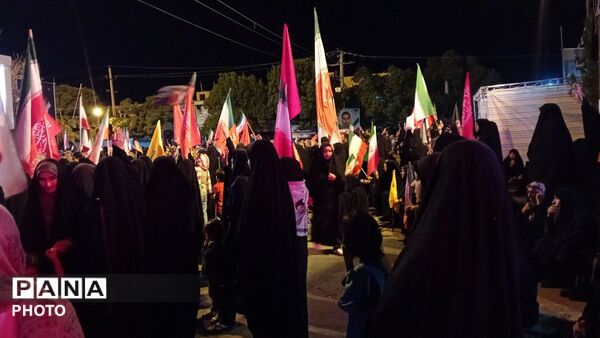 طنین دوباره «لبیک یا خامنه‌ای» در صد و چهل و دومین شب نورآباد 