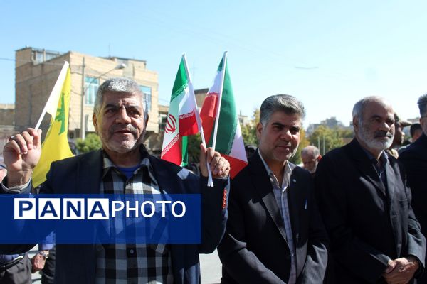 شکوه حضور مردم شهرستان سامان در راهپیمایی یوم‌الله ۱۳ آبان