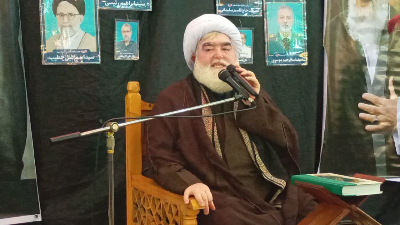 اجتماع مردم در اربعین قائد امت جلوه‌ای وحدت آفرین است