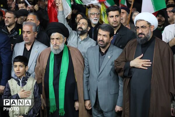 ندای رعدآسای «الله‌اکبر» در بزرگداشت یوم‌الله ۱۲ فروردین، در استان همدان