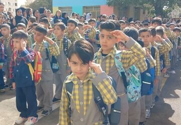 جشن شکوفه‌ها نمادی از تنوع احساسات کودکی است