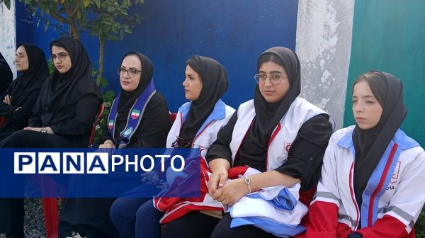 نواختن زنگ مهر و ایثار و مقاومت در دبیرستان نمونه دولتی معرفت