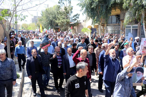 راهپیمایی روز قدس در شهر قنوات قم