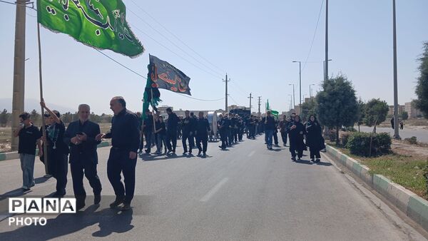 عزاداری پرشور ظهر عاشورا در محمدشهر کرج