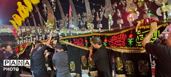  وقتی شهر با سیل جمعیت سیاه‌پوش  می‌شود