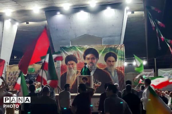 مردم با موج 100 ام تجمعات شبانه حماسه‌ای دیگر برپا کردند