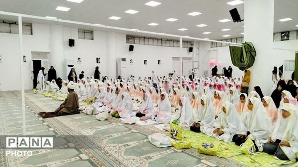 شکوه بندگی هزار روزه‌اولی در مصلی رودبار جنوب