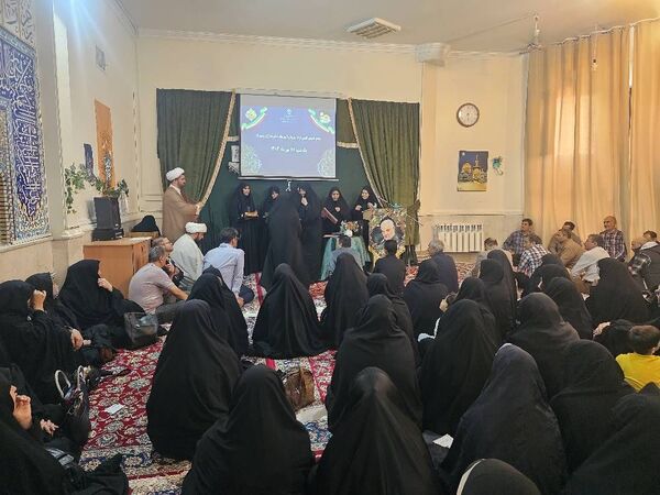 جلسه انجمن اولیا و مربیان در دبیرستان دخترانه امام رضا(ع) واحد ۱۲ 