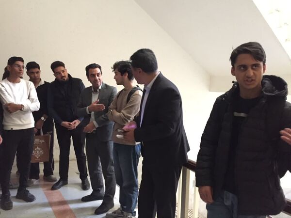 بازدید دانش آموزان دبیرستان نمونه آیت‌الله خامنه‌ای از دانشکده پزشکی دانشگاه فردوسی مشهد